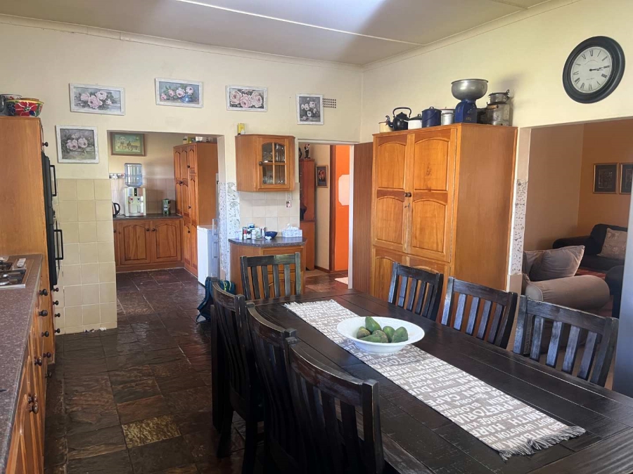 4 Bedroom Property for Sale in Kanoneiland Northern Cape